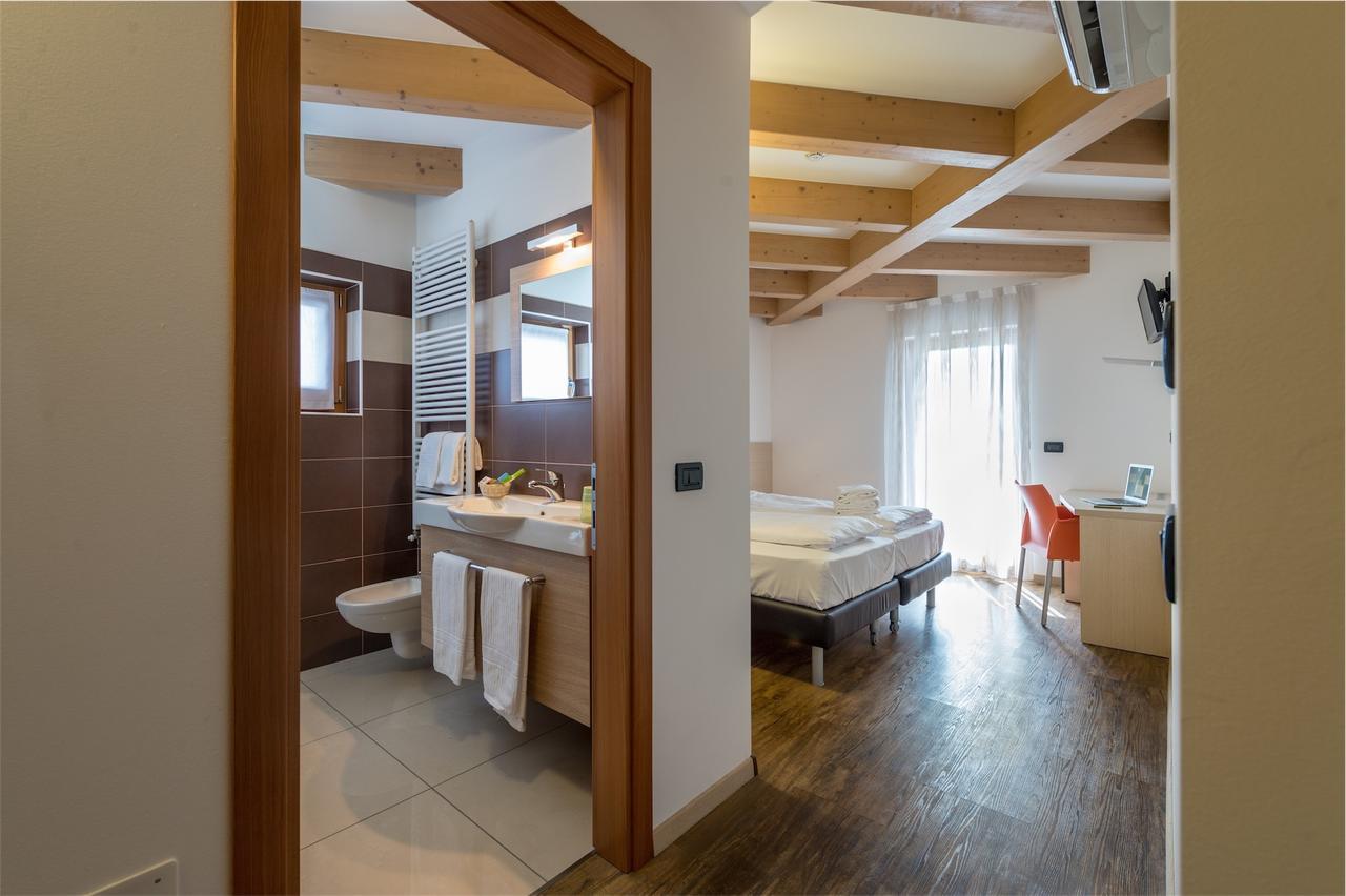 Villa Cameras Room And Breakfast 모리 외부 사진